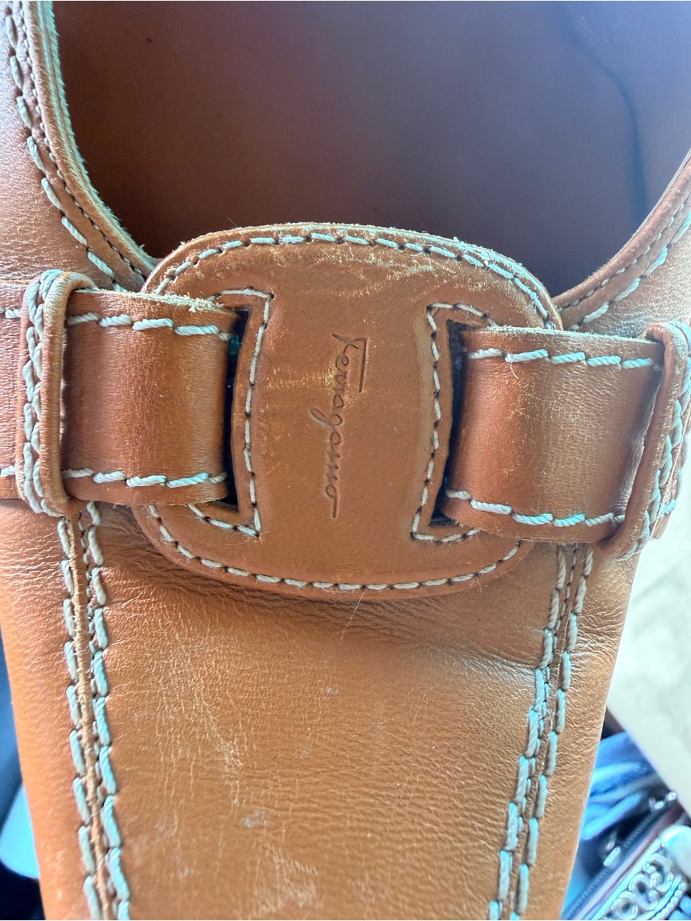 Authentic Vintage Salvatore Ferragamo Cognac Leather Slip-On kitten heels - Picture 3 of 12